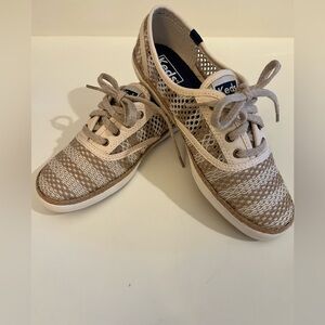 KEDS WOMEN’S CHAMPION CROCHET NATURAL/CREAM WOVEN TEXTURE SNEAKERS. SIZE 6.5